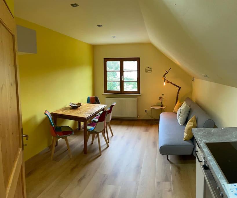 Neu Renoviertes 2Zi Appartment Im Dg Feldkirch Exterior foto